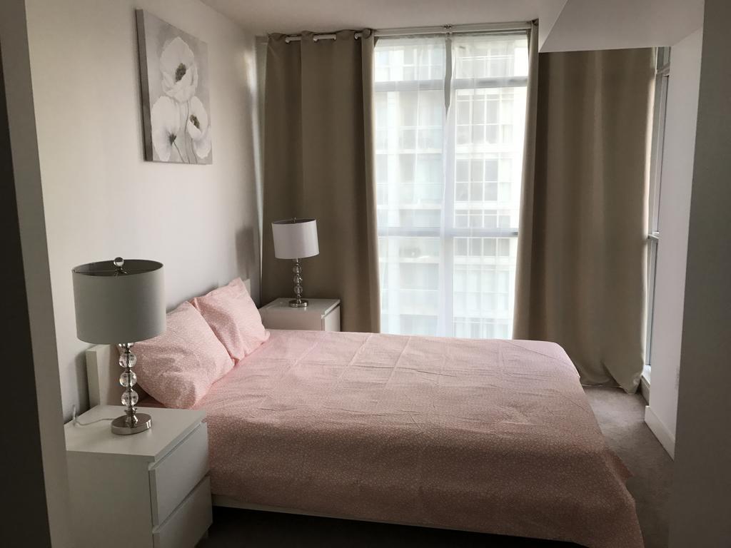 Iceboat Terrace Apartment *